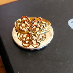 14k gold filigree flower ring